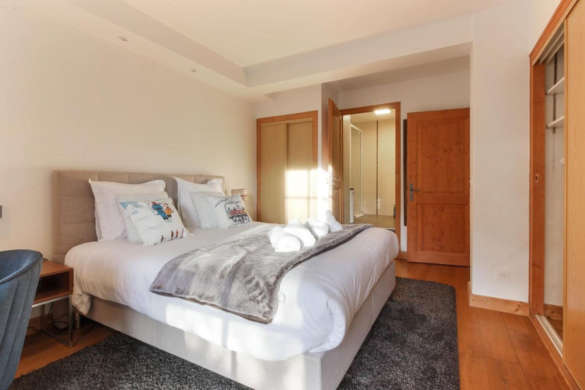 Les Alpins - Centre De Chamonix - Renove Avec Jardin Et Vue Imprenable Sur Le Montblanc Apartman Kültér fotó